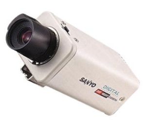 Sanyo VCC-4592P цв.внутр камера станд исполн с объективом